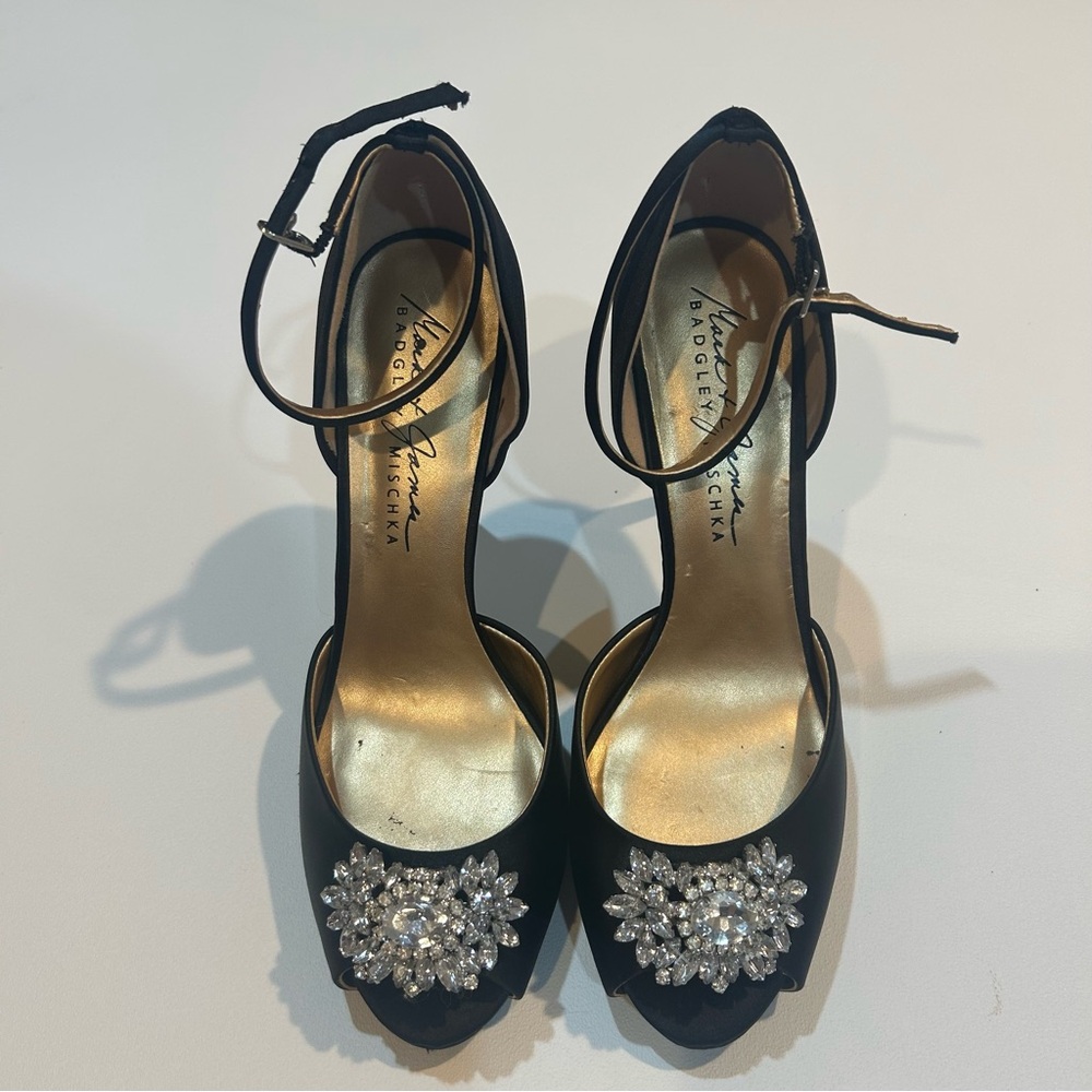 Elegant Black Heels with Crystal Embellishments and Ankle Straps